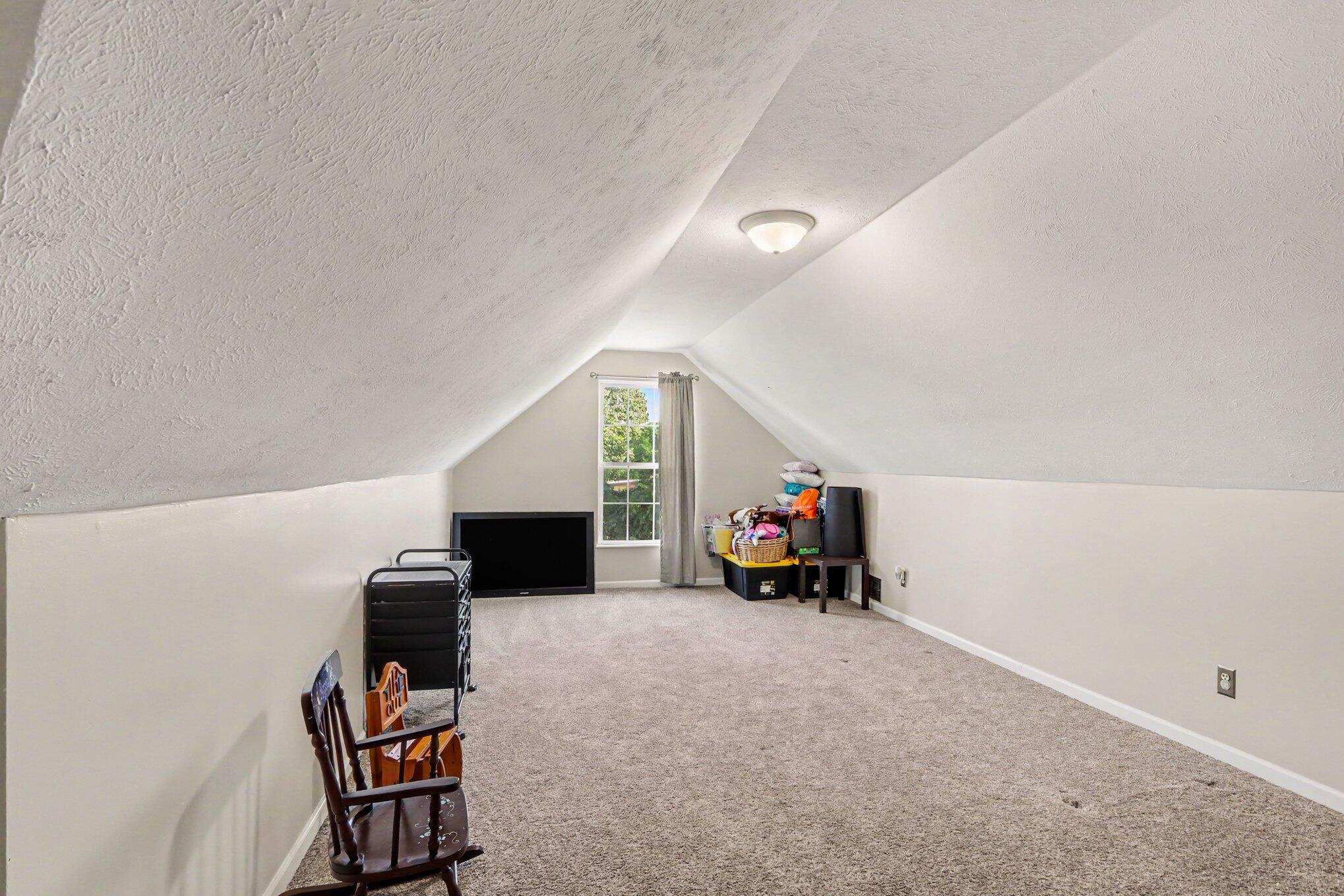 523 Alecia Avenue Kalamazoo MI 49004
