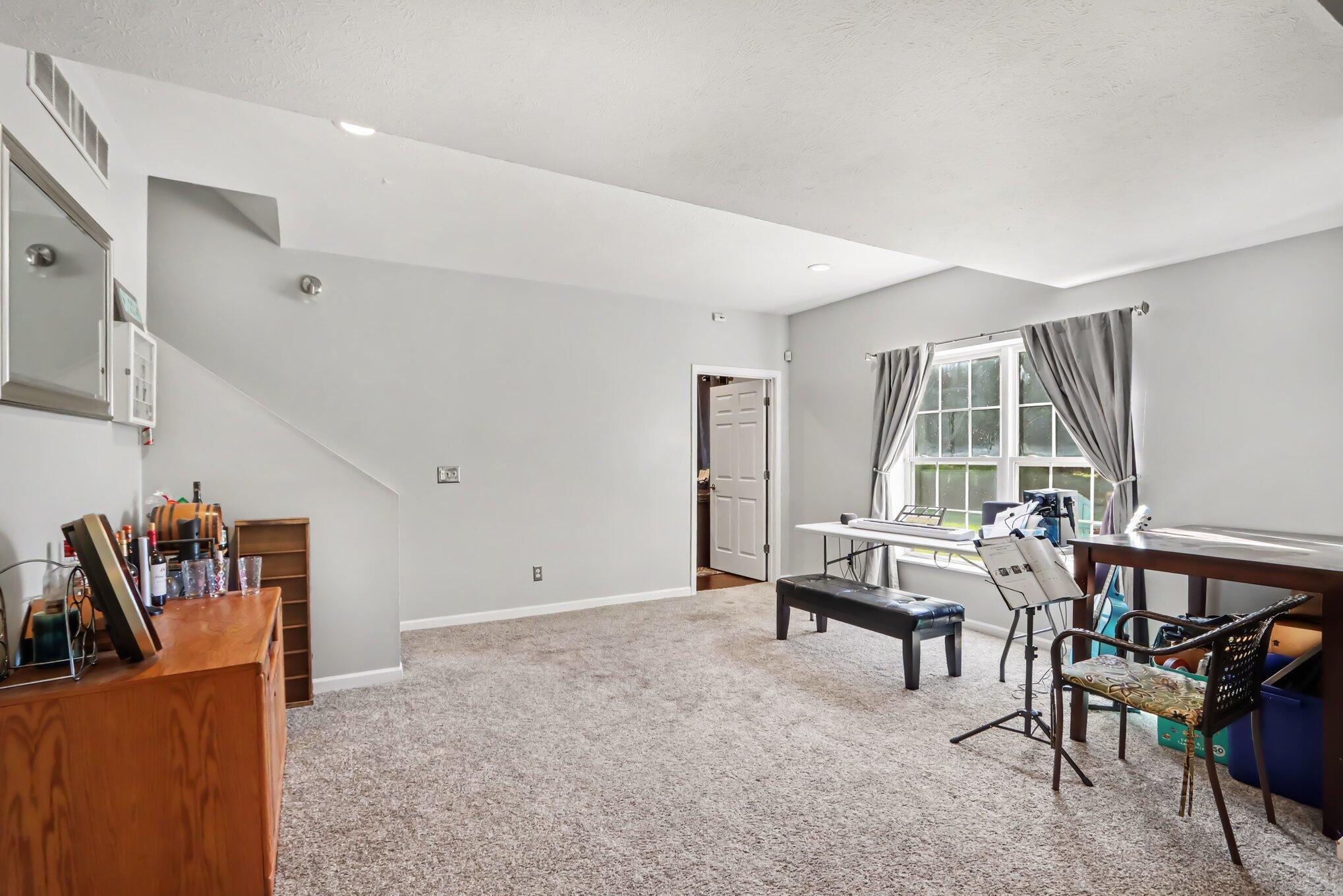523 Alecia Avenue Kalamazoo MI 49004