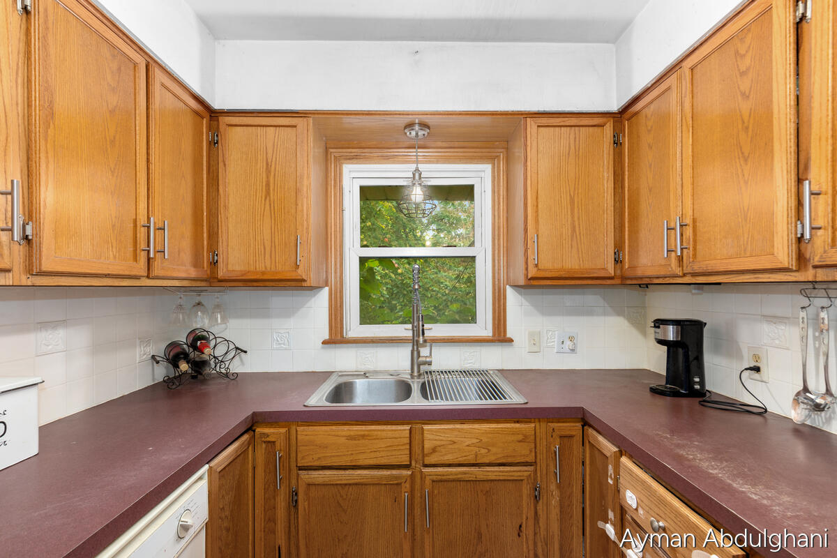 4248 Curwood Avenue SE Grand Rapids MI 49508