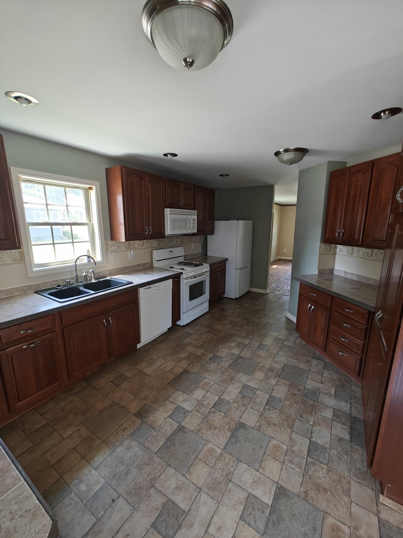 22301 Forest Avenue Cassopolis MI 49031