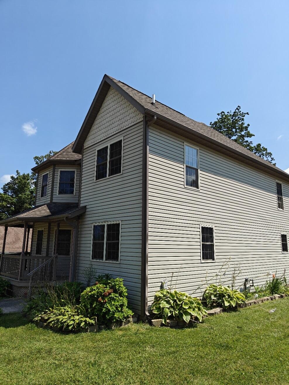 22301 Forest Avenue Cassopolis MI 49031