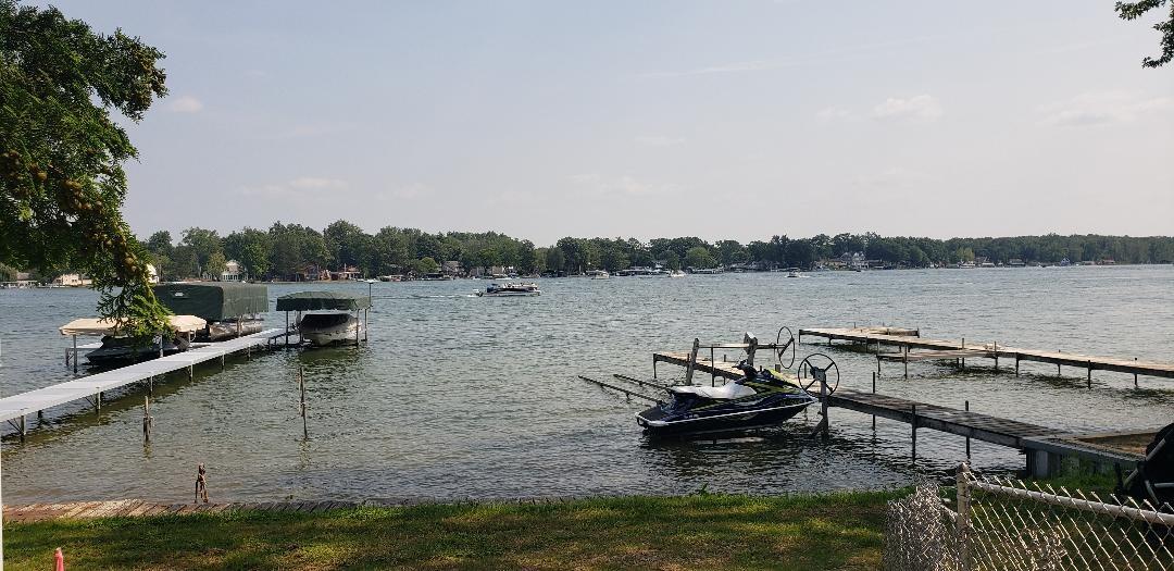 63062 Lakeshore Drive Dowagiac MI 49047