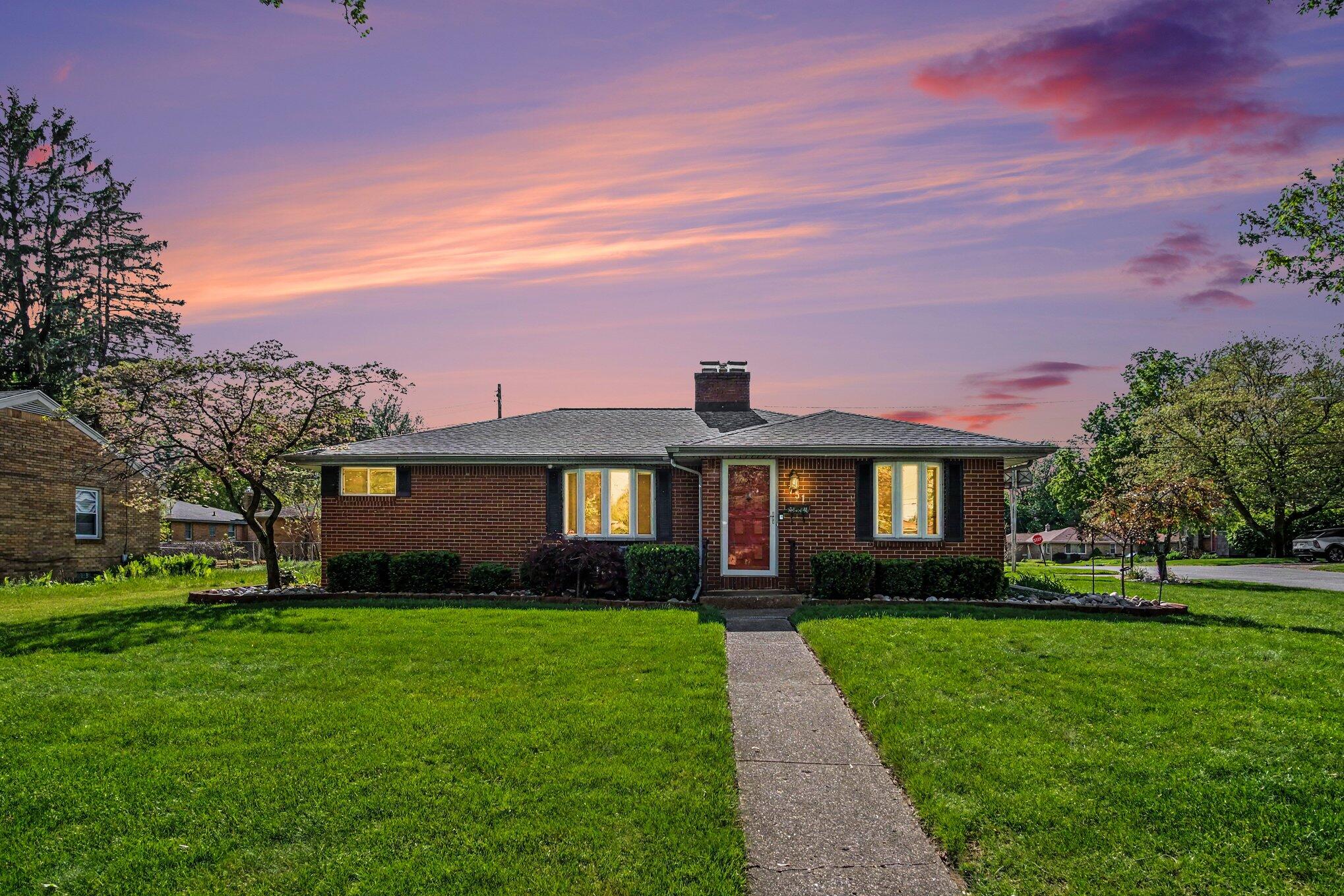 751 Larkspur Avenue NW Grand Rapids MI 49504