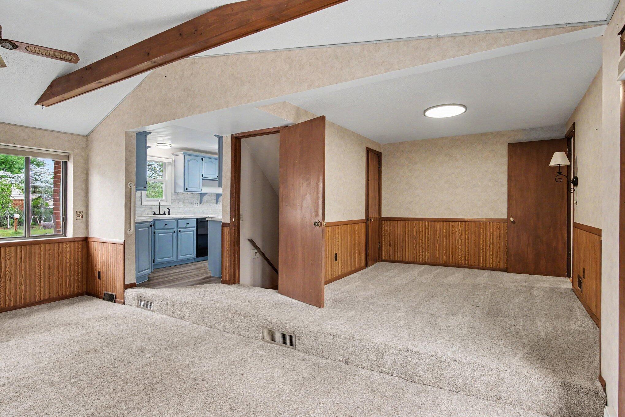 751 Larkspur Avenue NW Grand Rapids MI 49504