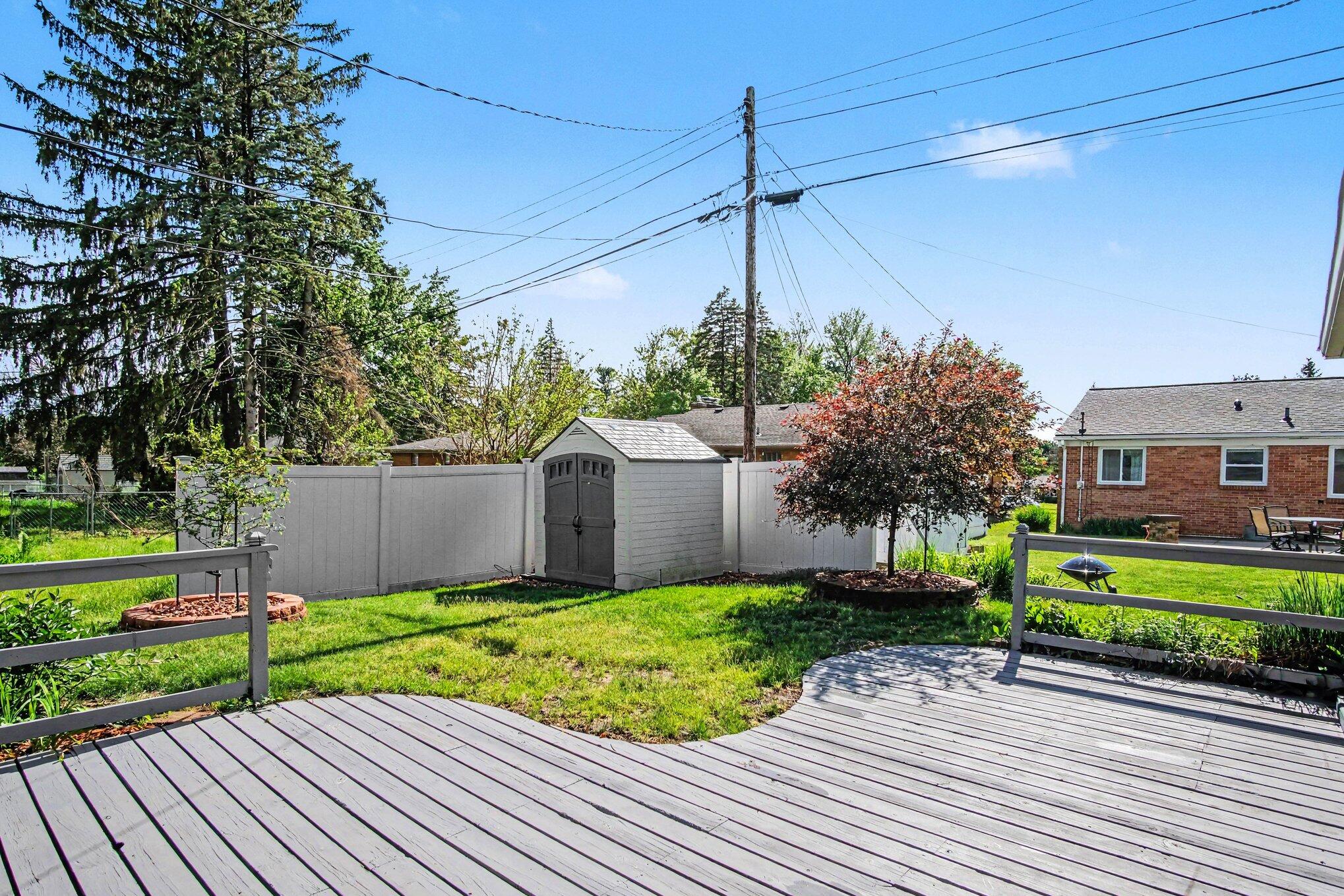 751 Larkspur Avenue NW Grand Rapids MI 49504
