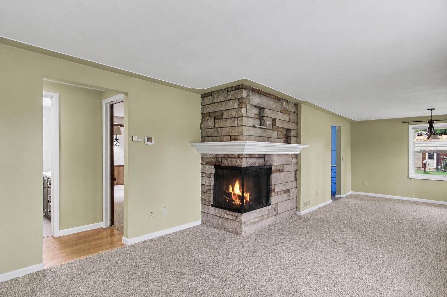 751 Larkspur Avenue NW Grand Rapids MI 49504