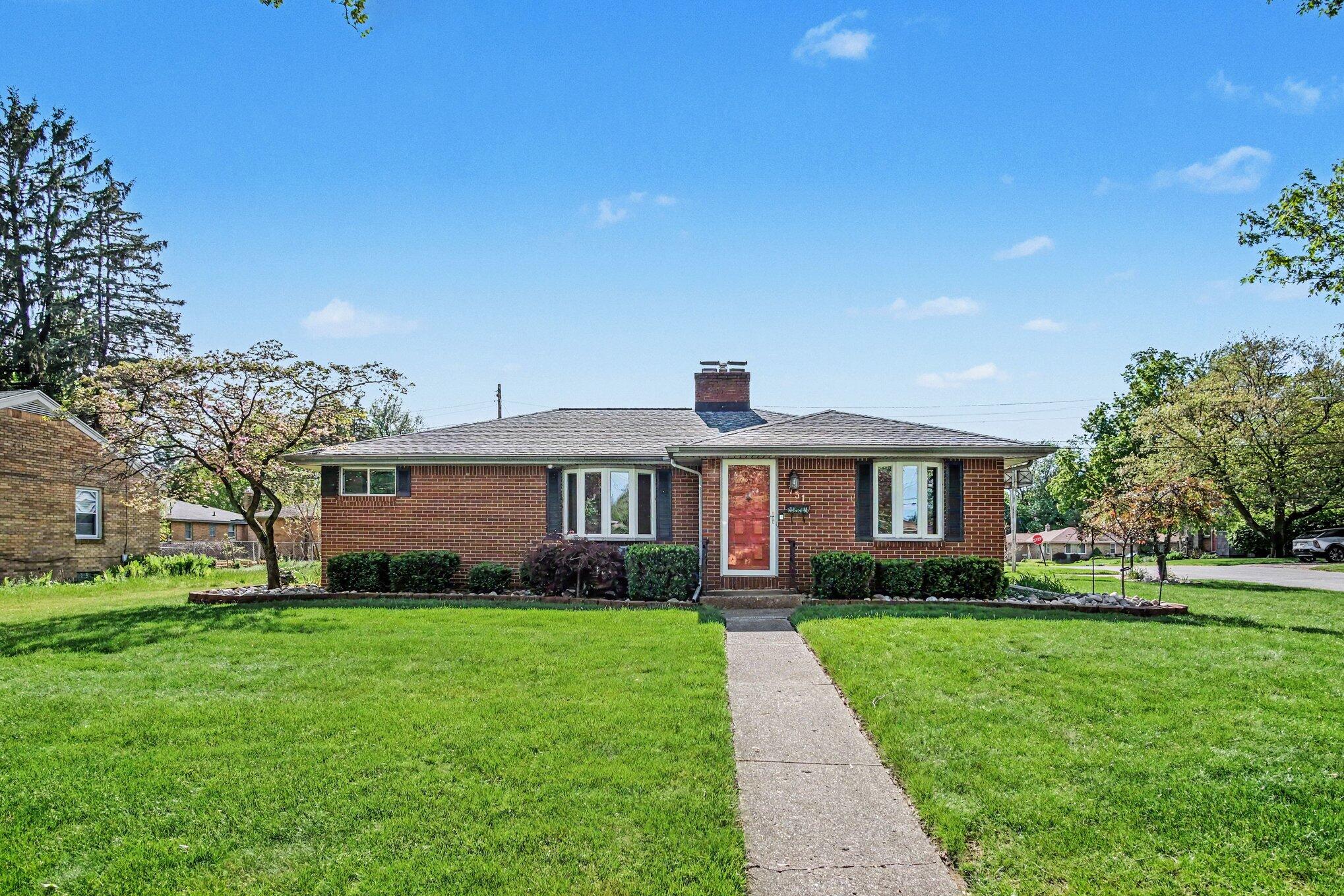751 Larkspur Avenue NW Grand Rapids MI 49504
