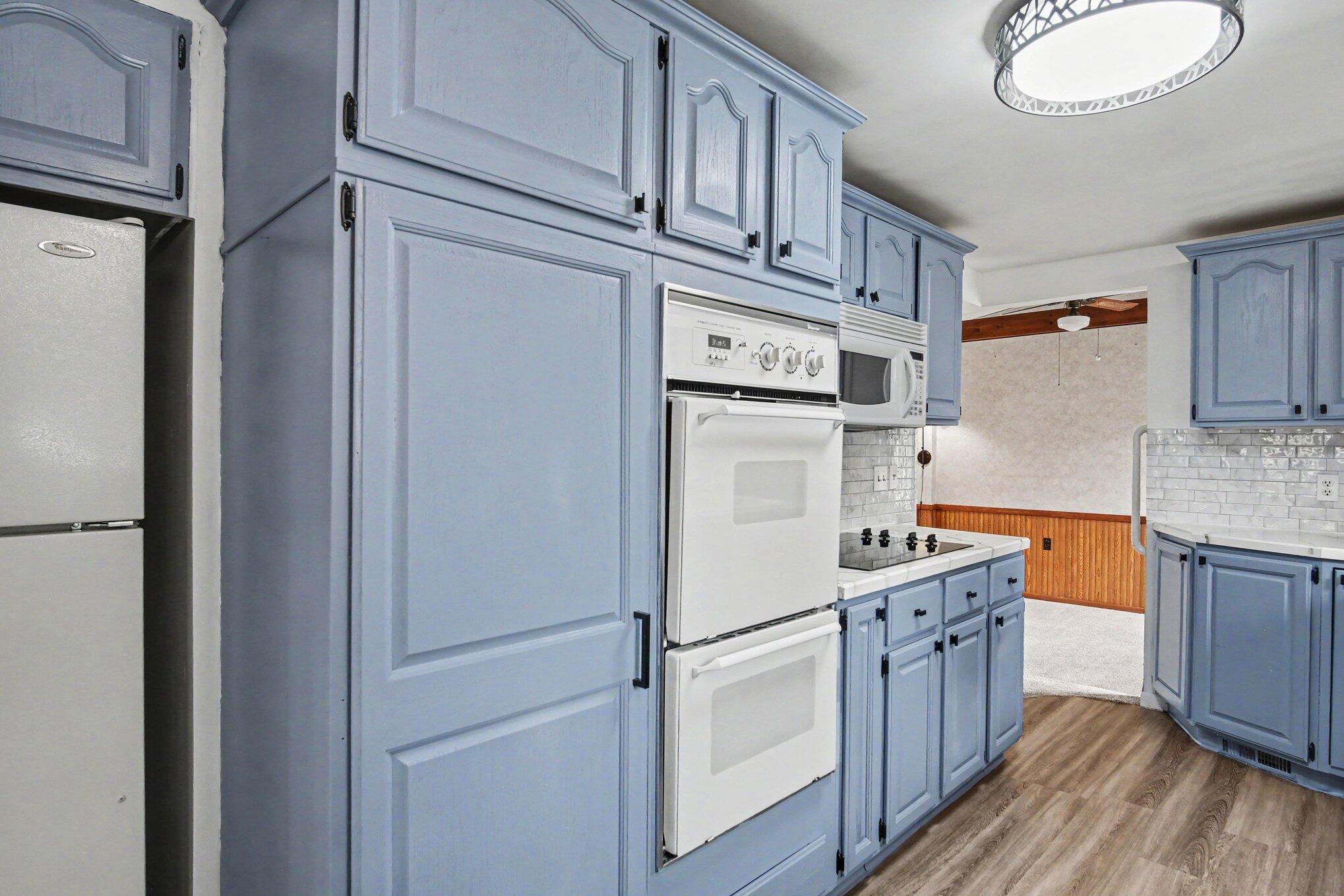 751 Larkspur Avenue NW Grand Rapids MI 49504
