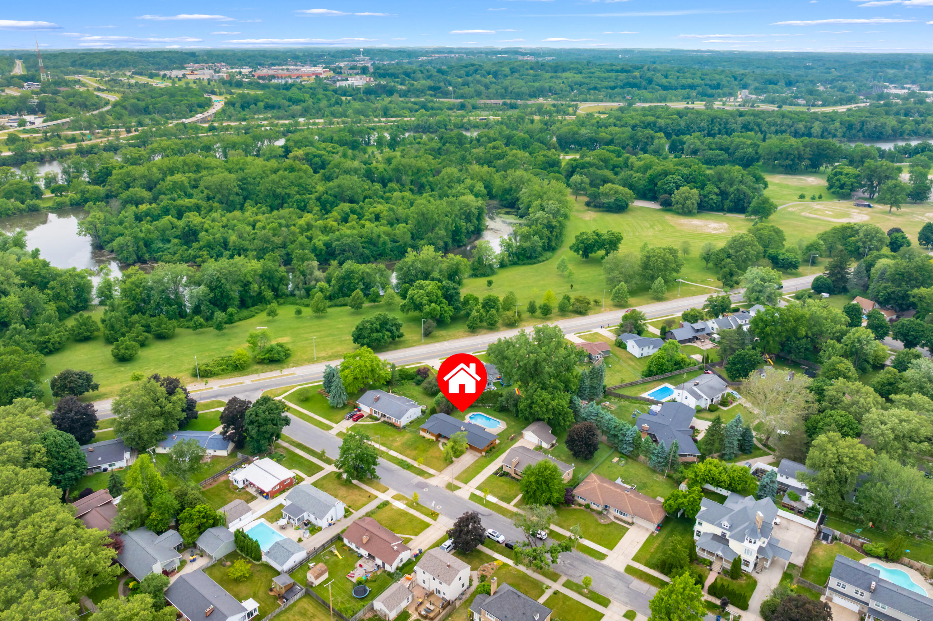 119 Boltwood Drive NE Grand Rapids MI 49505