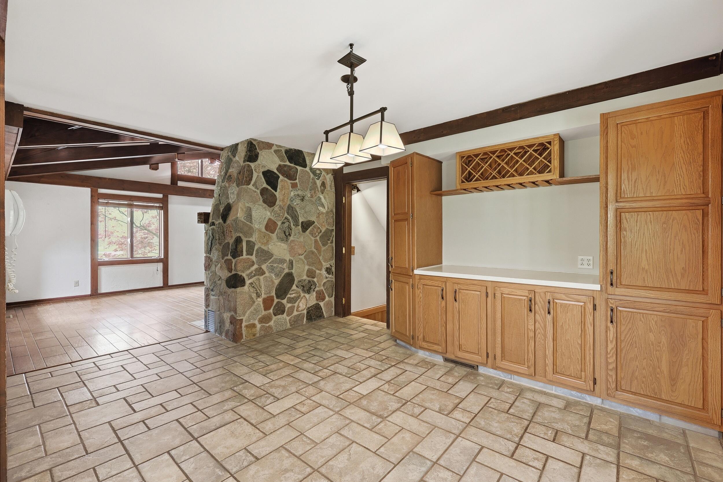 5575 Giles Avenue NE Rockford MI 49341