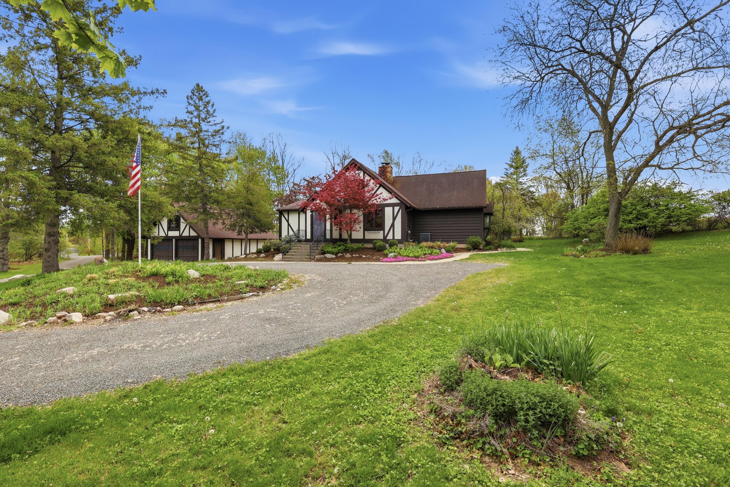 5575 Giles Avenue NE Rockford MI 49341