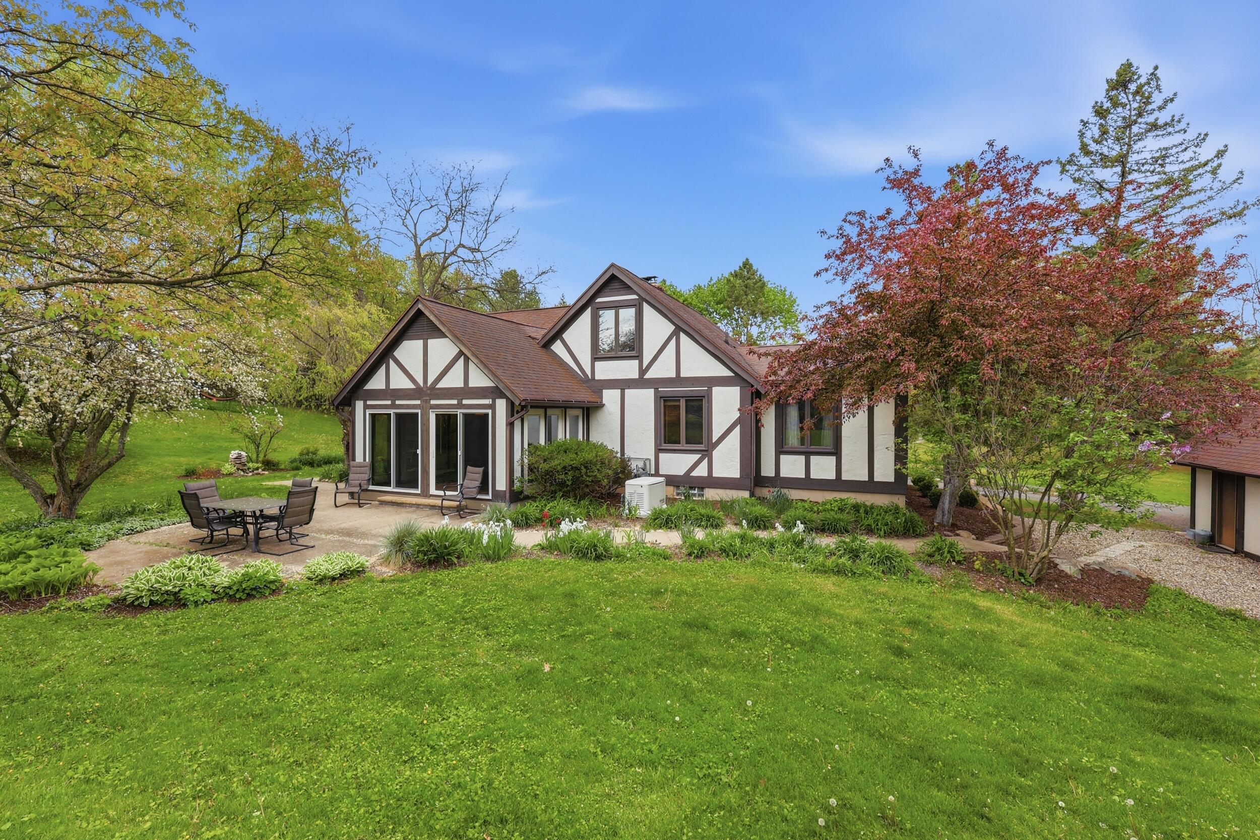 5575 Giles Avenue NE Rockford MI 49341
