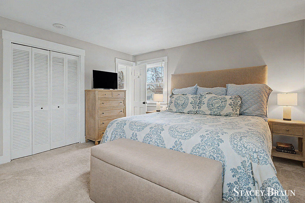 3045 Meadow Way Street SE Grand Rapids MI 49546