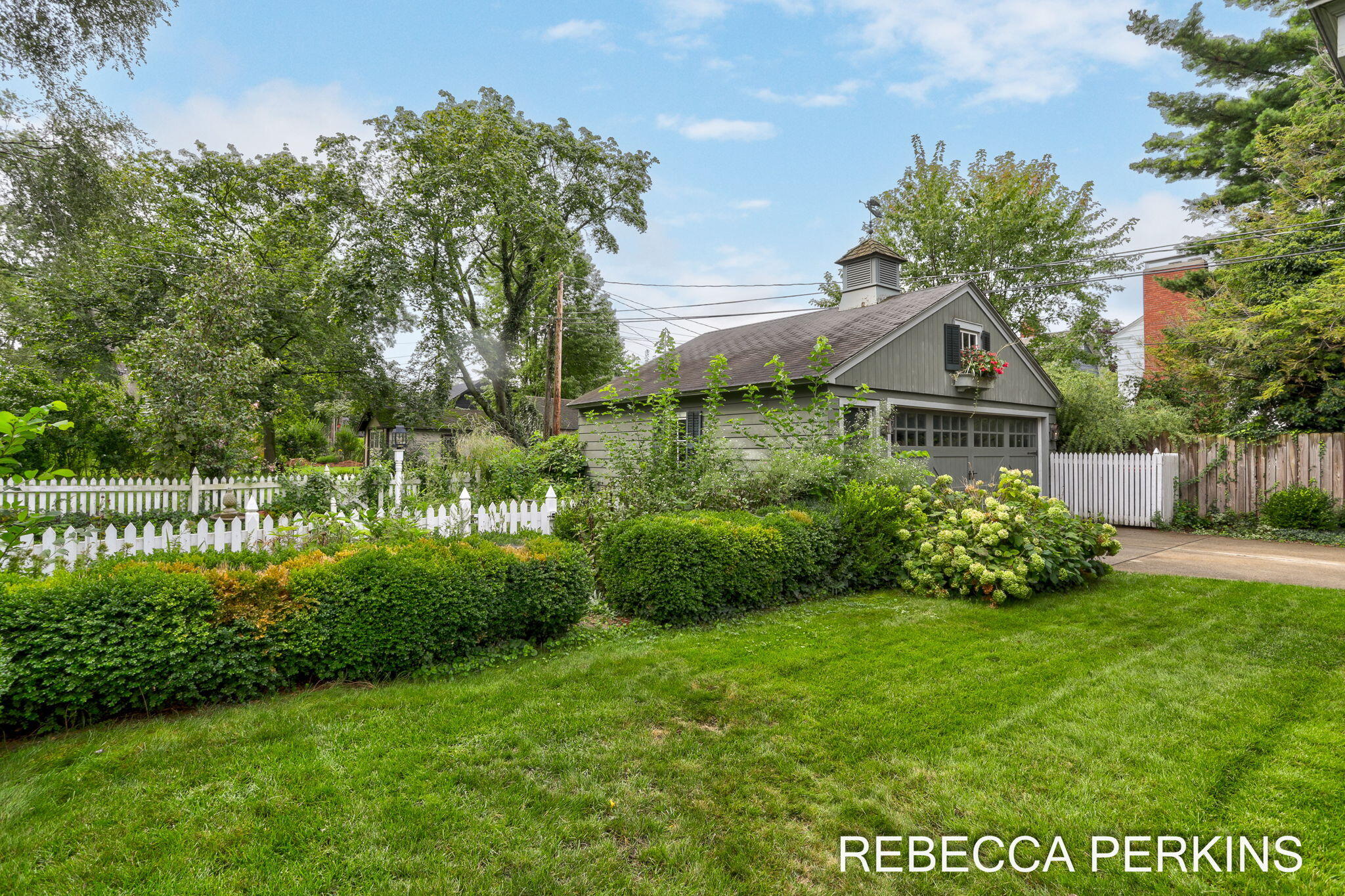 22 Cherry Street Holland MI 49423