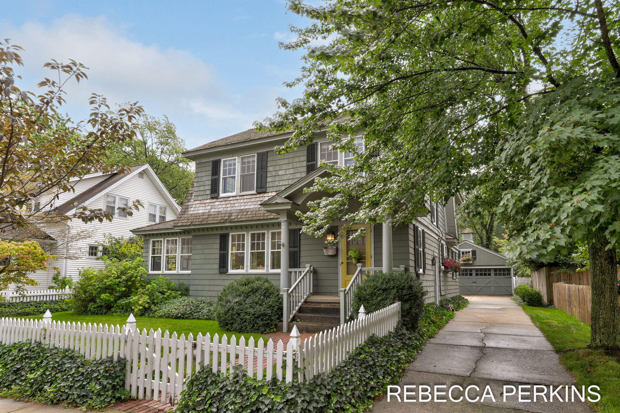 22 Cherry Street Holland MI 49423