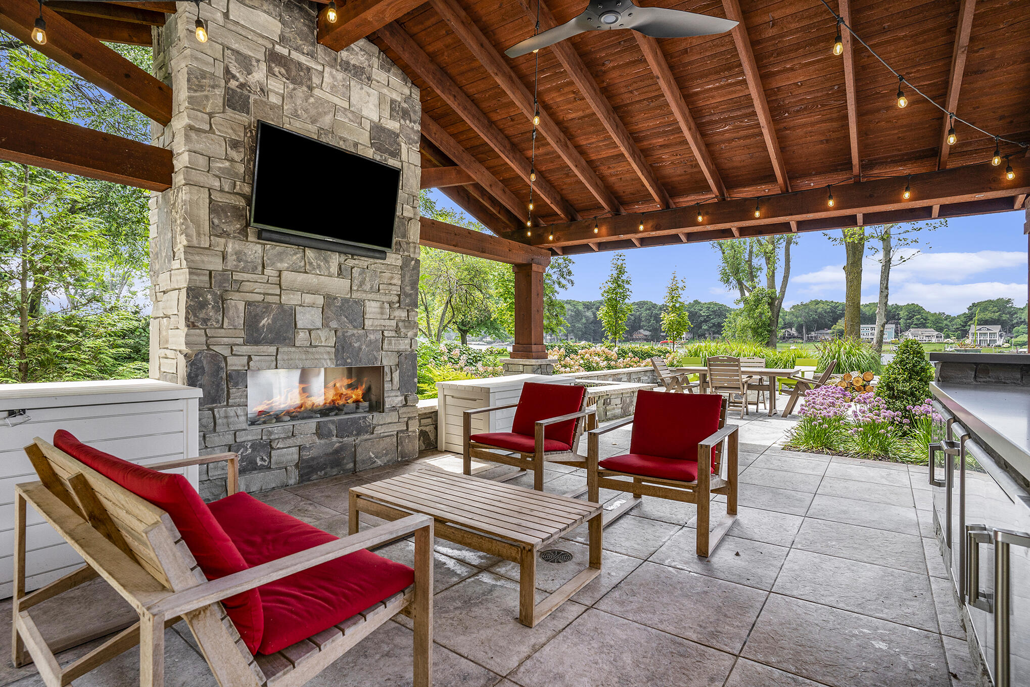 798 Pine Bay Avenue Holland MI 49424