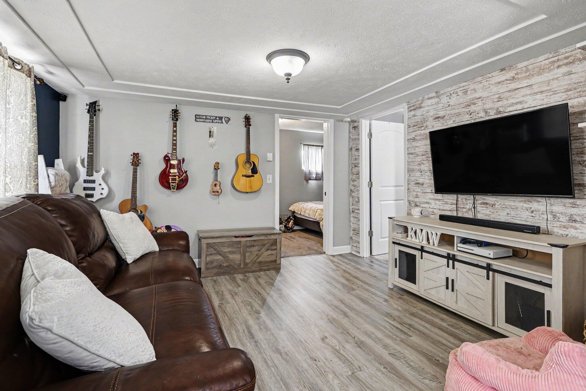 26830 Hamilton Street Edwardsburg MI 49112