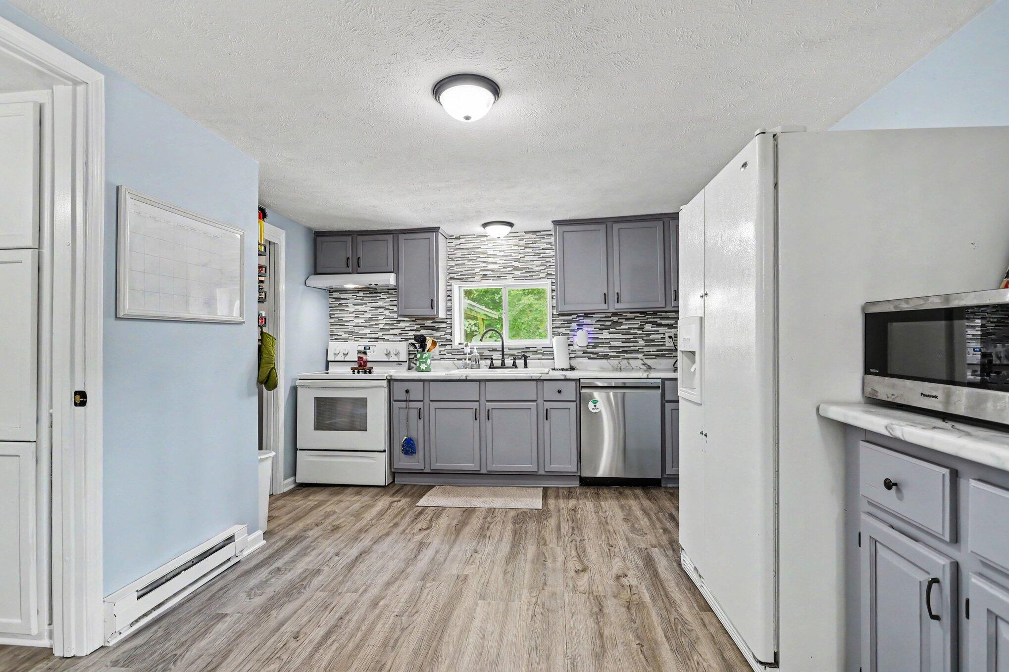 26830 Hamilton Street Edwardsburg MI 49112