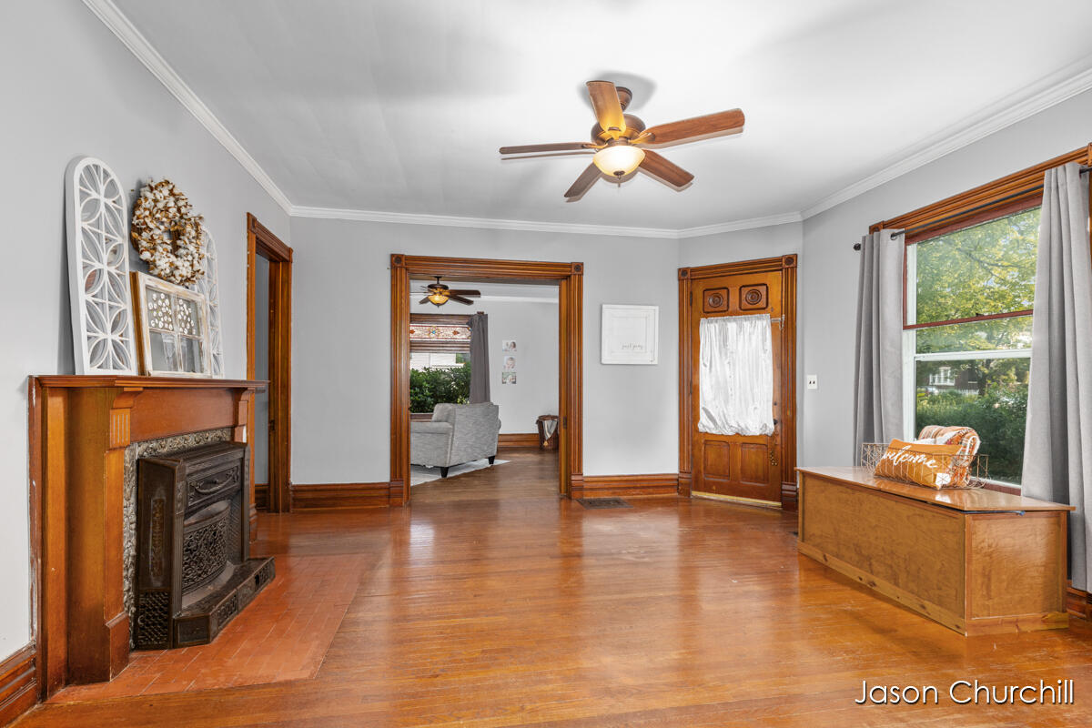 521 Trowbridge Street Allegan MI 49010