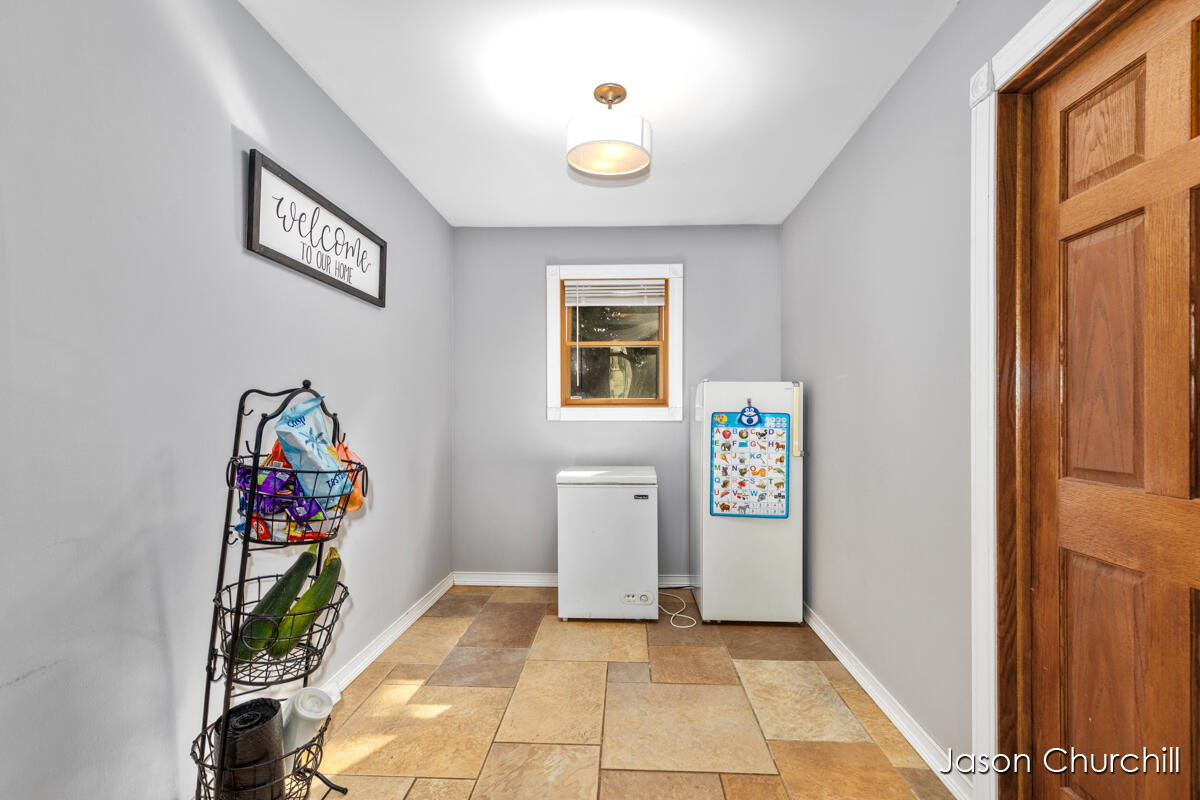 521 Trowbridge Street Allegan MI 49010