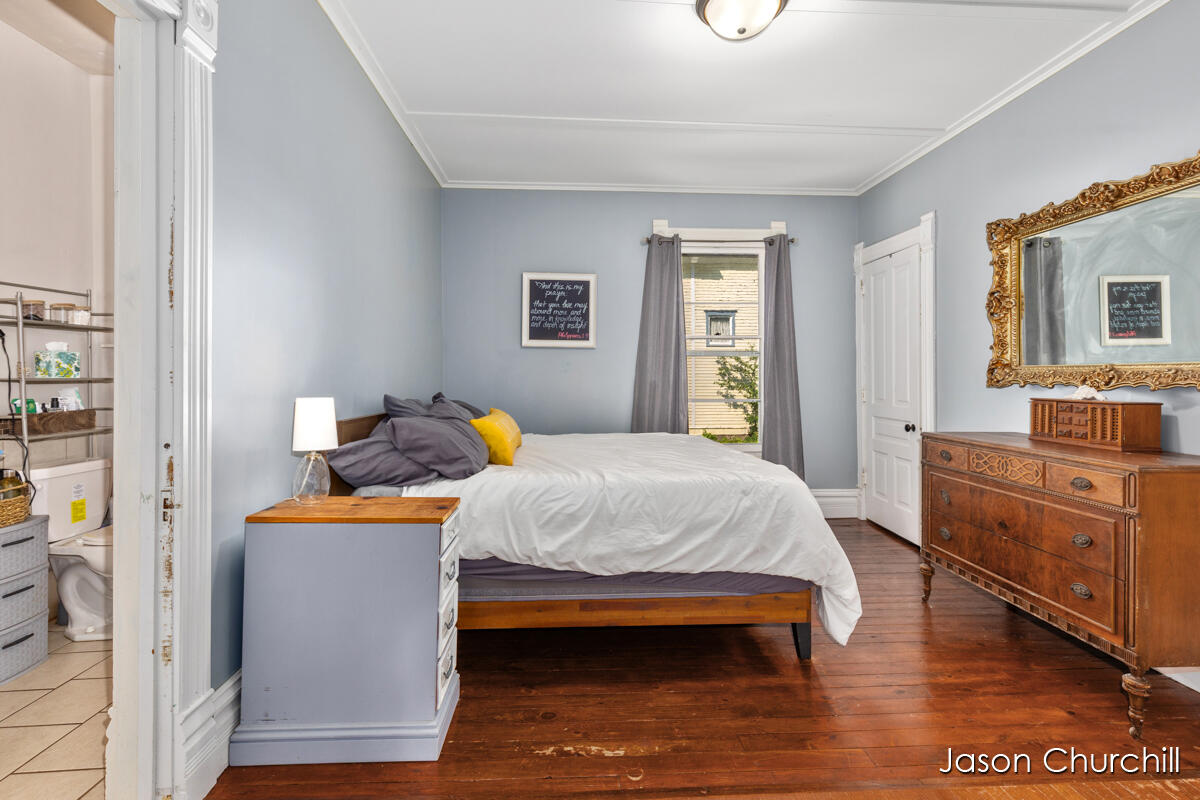 521 Trowbridge Street Allegan MI 49010