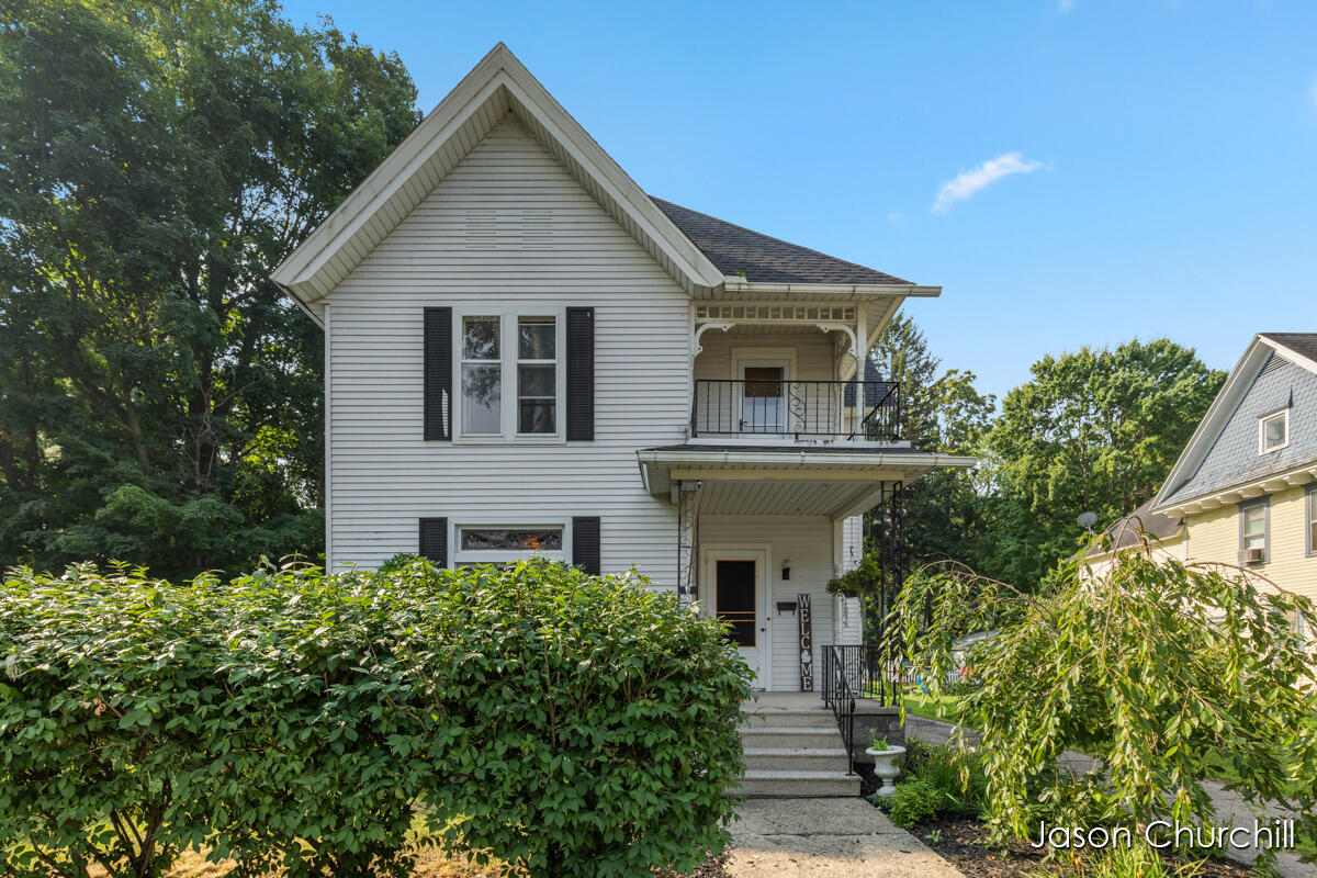 521 Trowbridge Street Allegan MI 49010