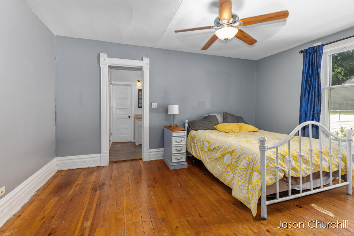 521 Trowbridge Street Allegan MI 49010