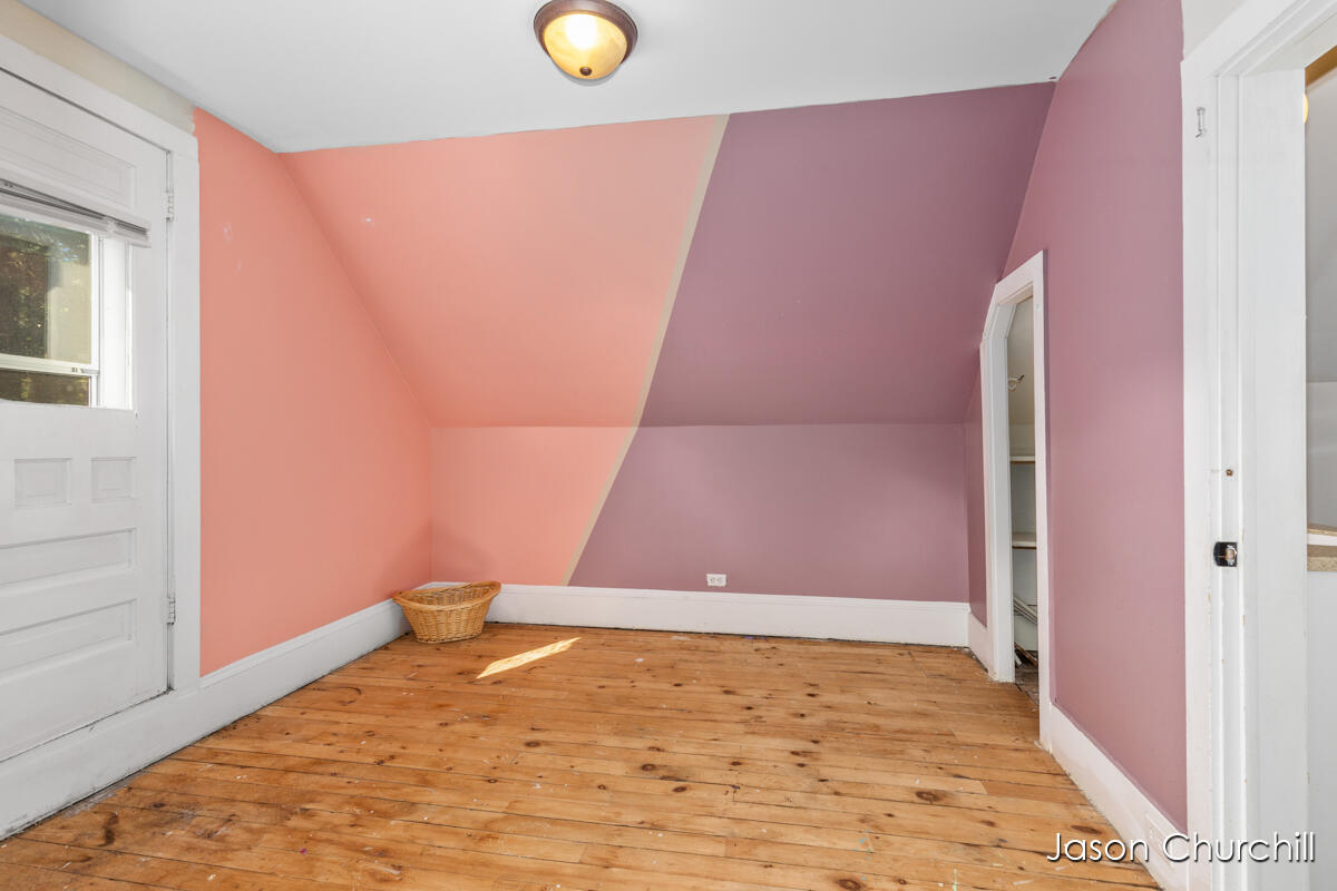 521 Trowbridge Street Allegan MI 49010