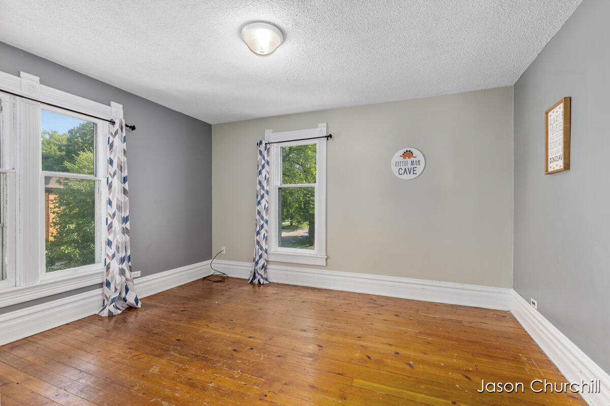 521 Trowbridge Street Allegan MI 49010