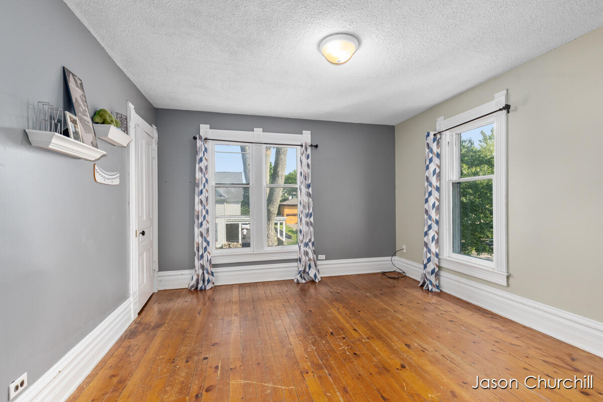 521 Trowbridge Street Allegan MI 49010