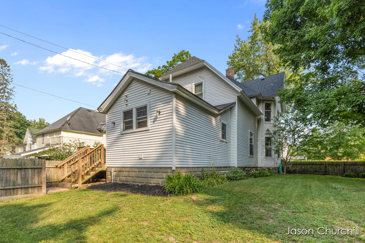 521 Trowbridge Street Allegan MI 49010