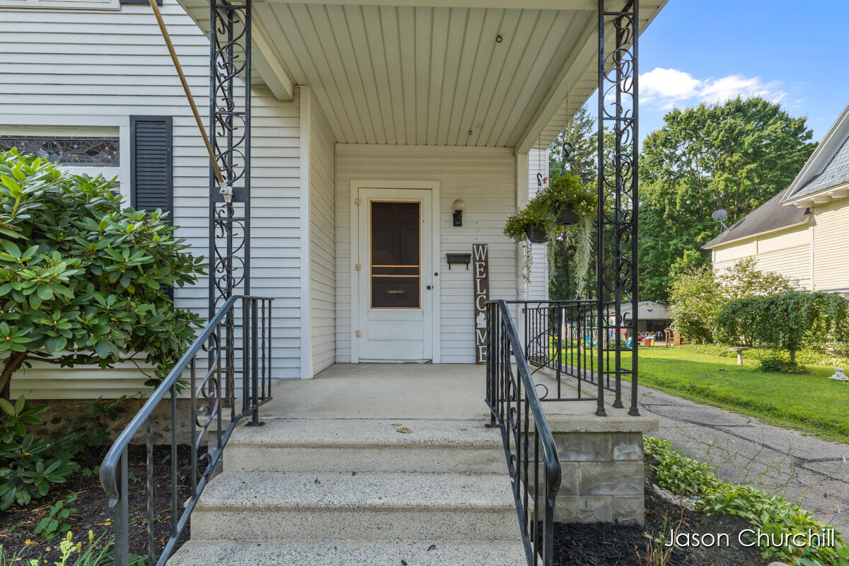 521 Trowbridge Street Allegan MI 49010