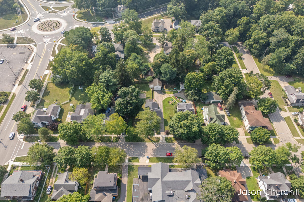 521 Trowbridge Street Allegan MI 49010