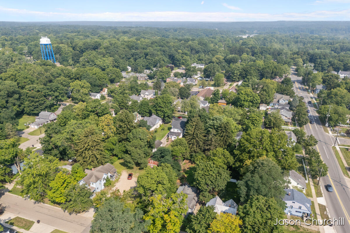 521 Trowbridge Street Allegan MI 49010