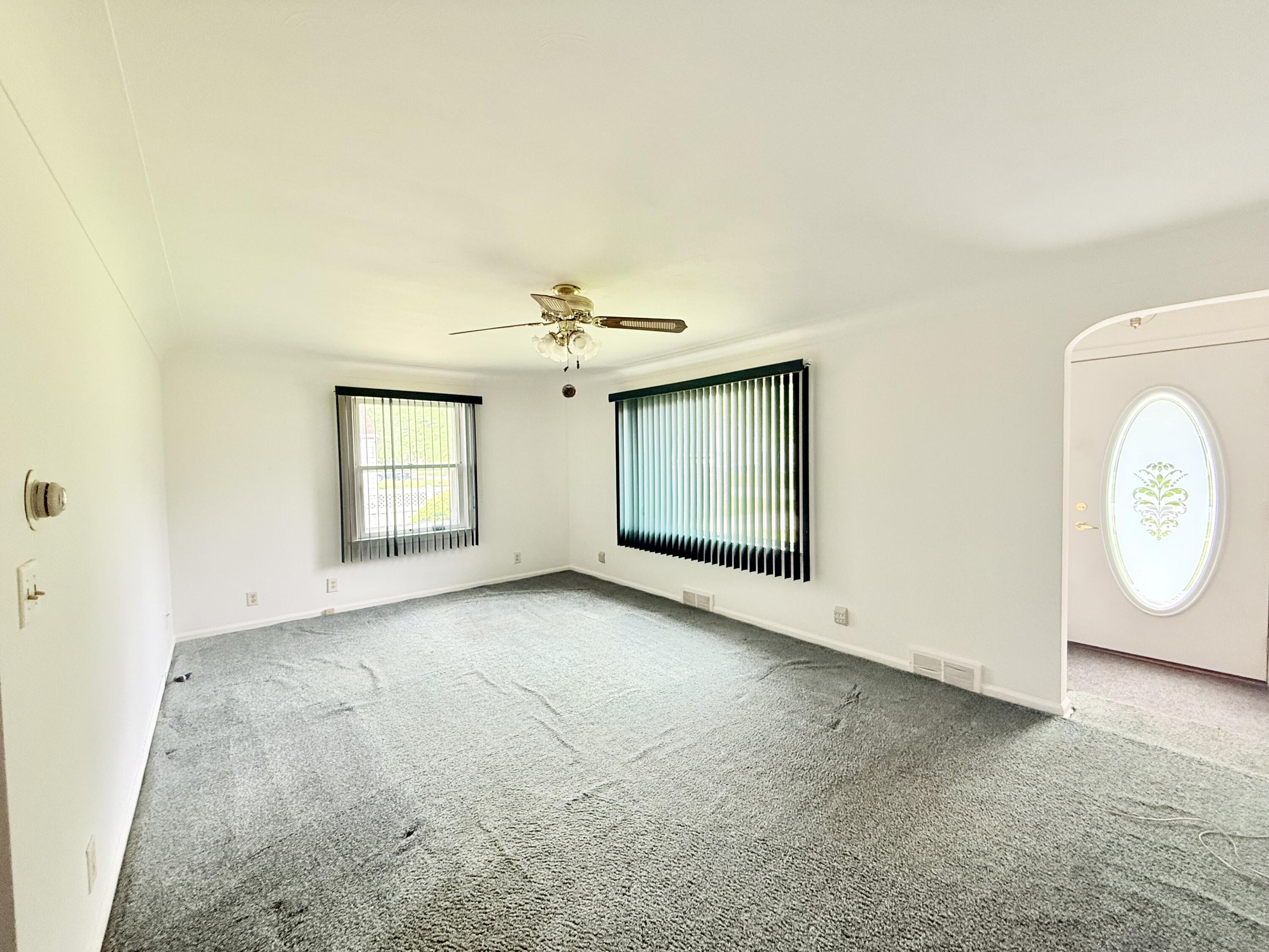 829 Dwillard Drive Kalamazoo MI 49048