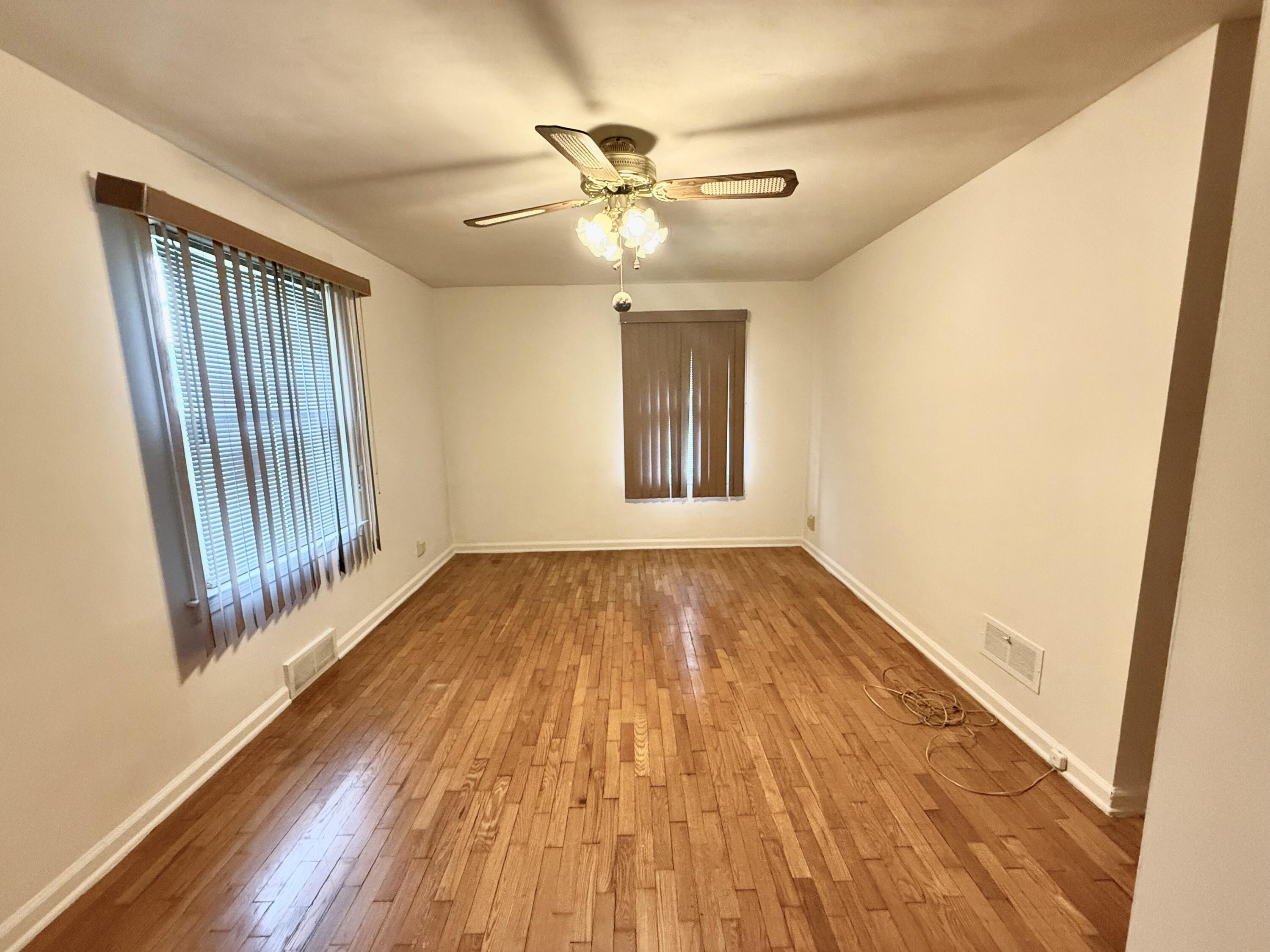 829 Dwillard Drive Kalamazoo MI 49048