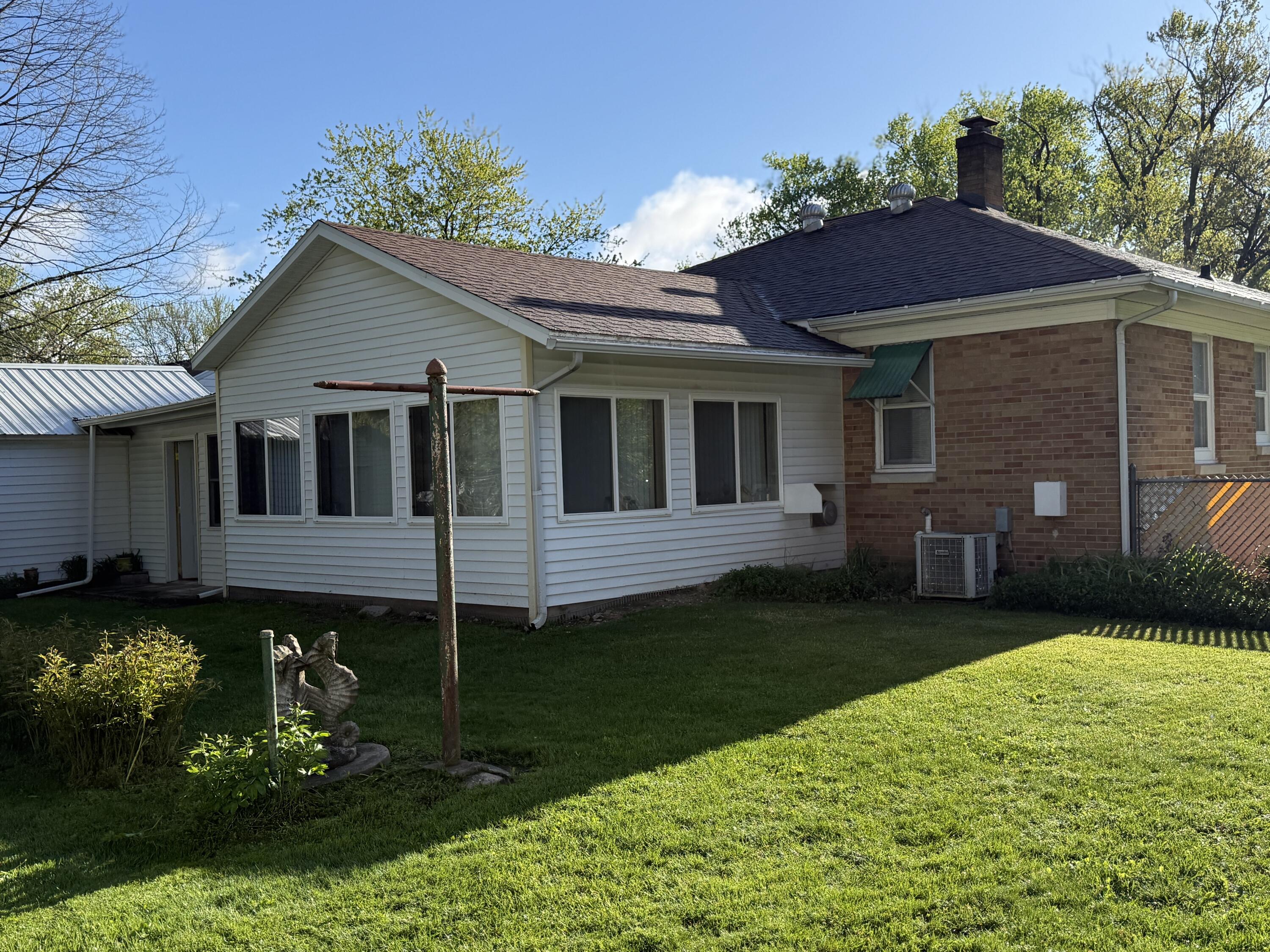 829 Dwillard Drive Kalamazoo MI 49048