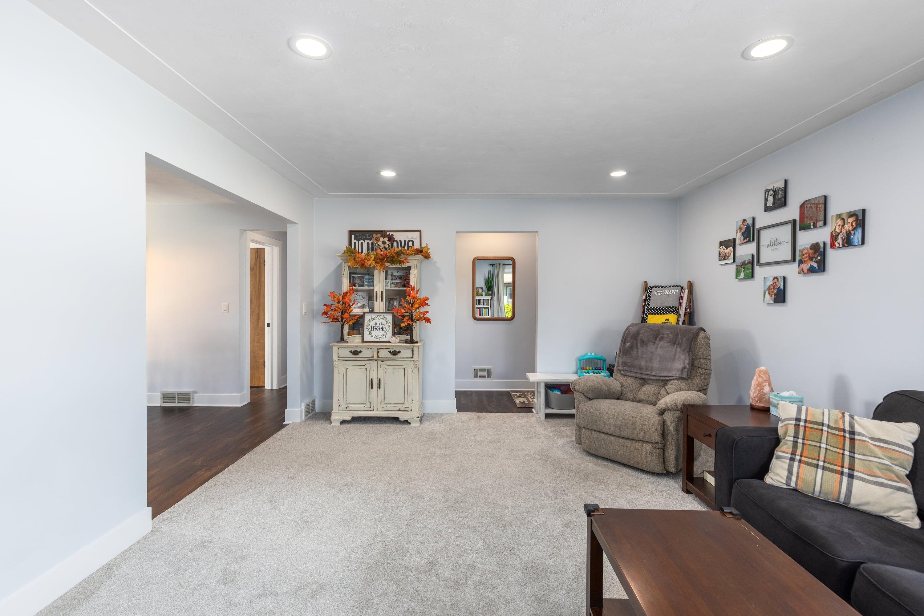 6900 Quincy Drive SW Grand Rapids MI 49548