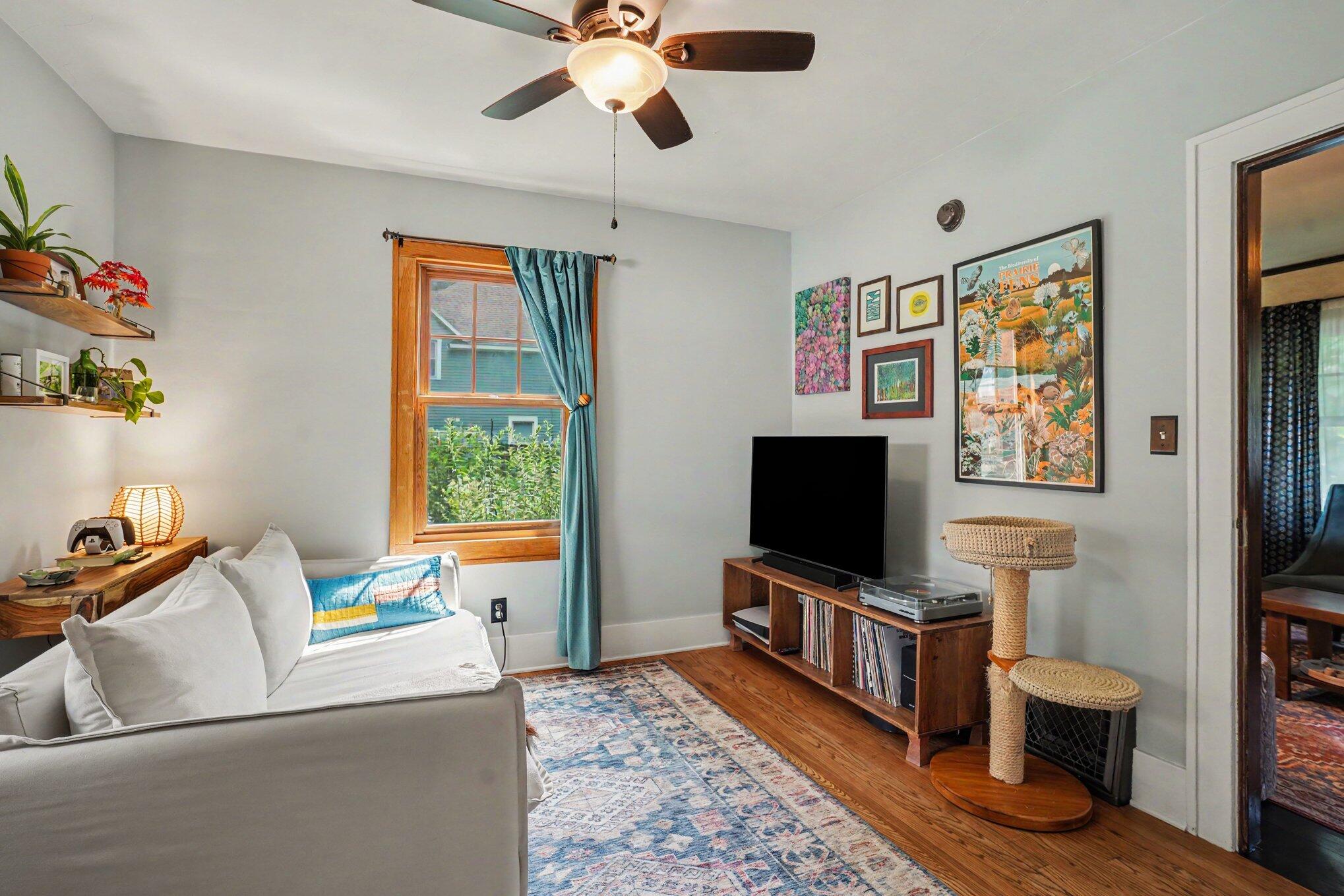 806 Southworth Terrace Kalamazoo MI 49048