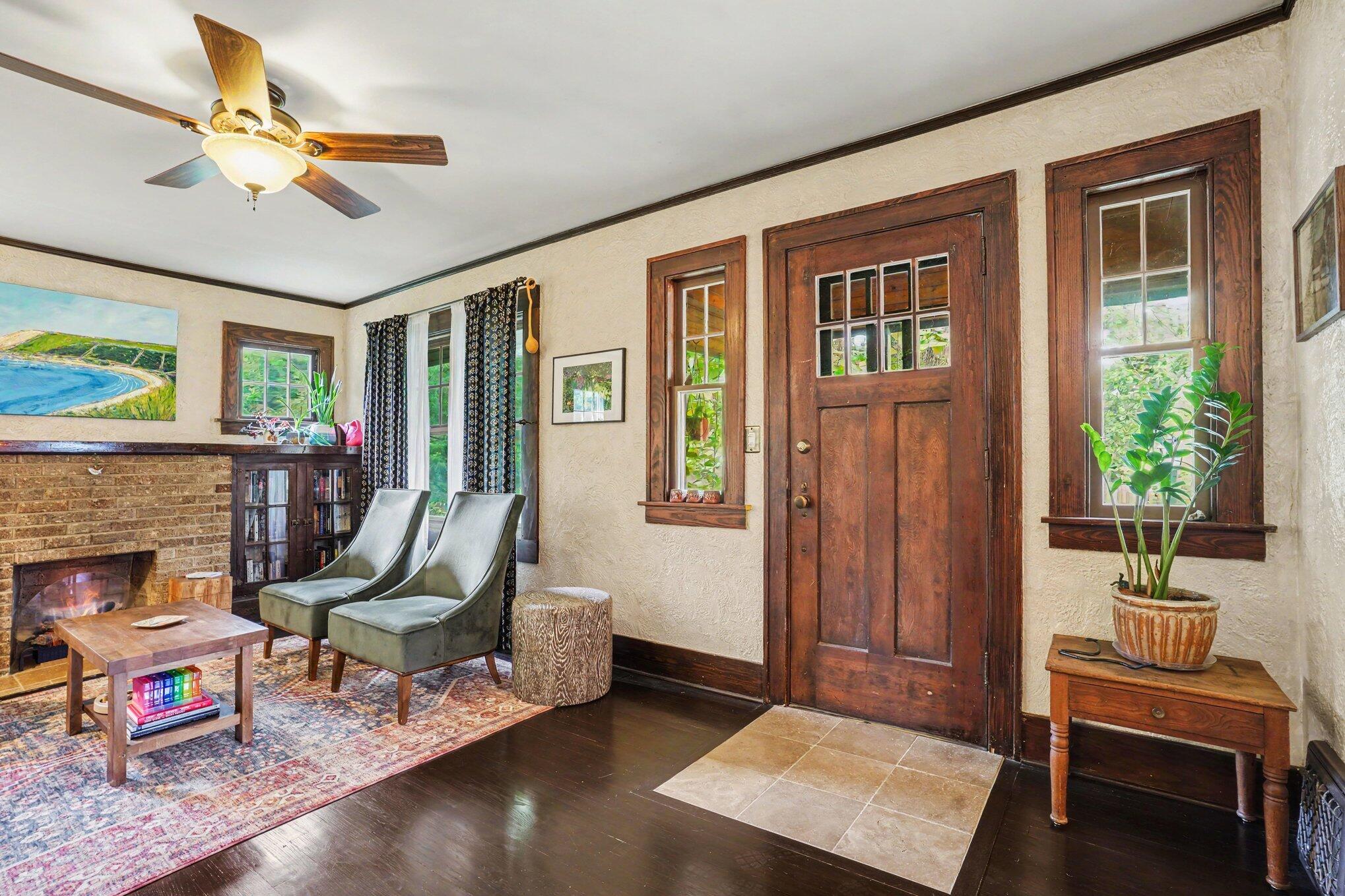 806 Southworth Terrace Kalamazoo MI 49048