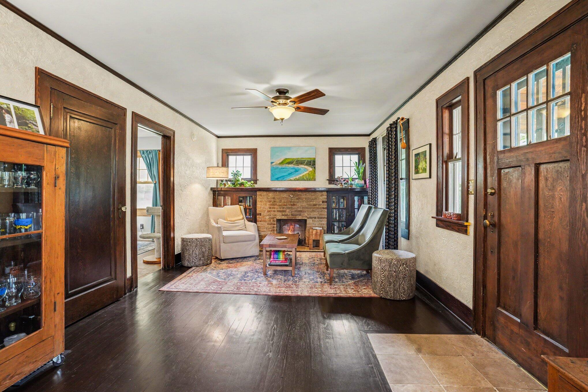 806 Southworth Terrace Kalamazoo MI 49048