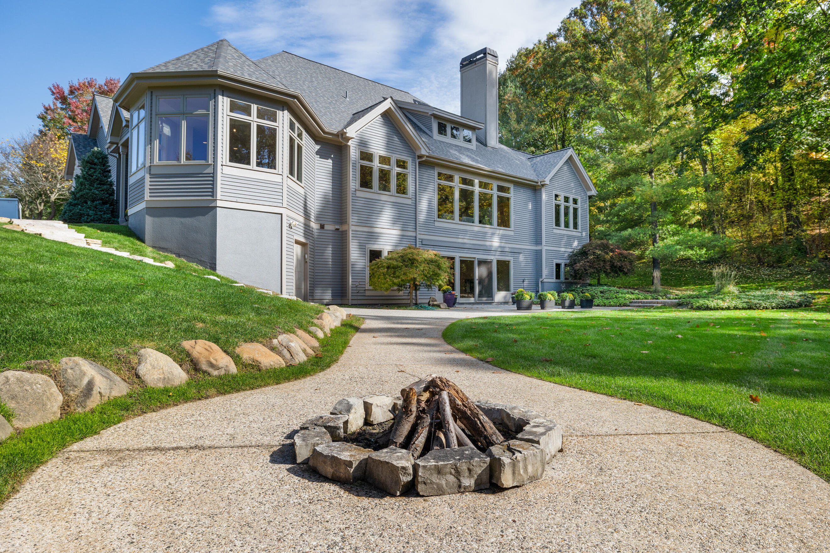 6430 Old Darby Trail NE Ada MI 49301