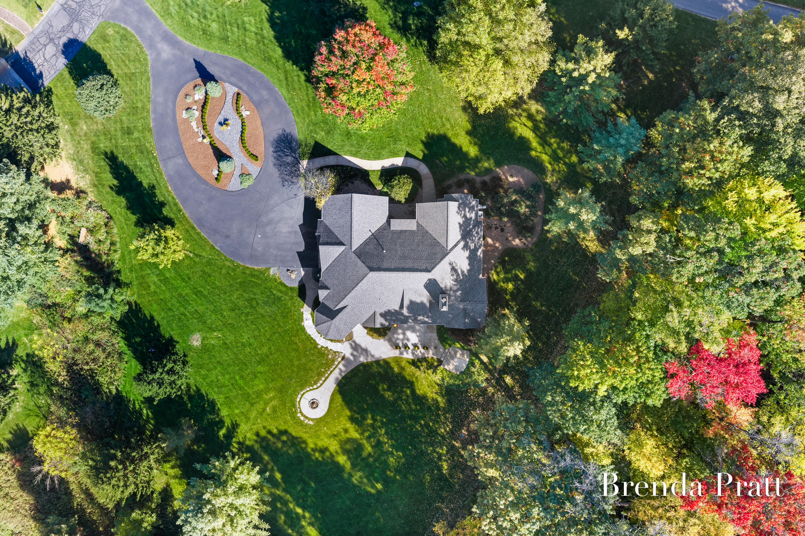 6430 Old Darby Trail NE Ada MI 49301