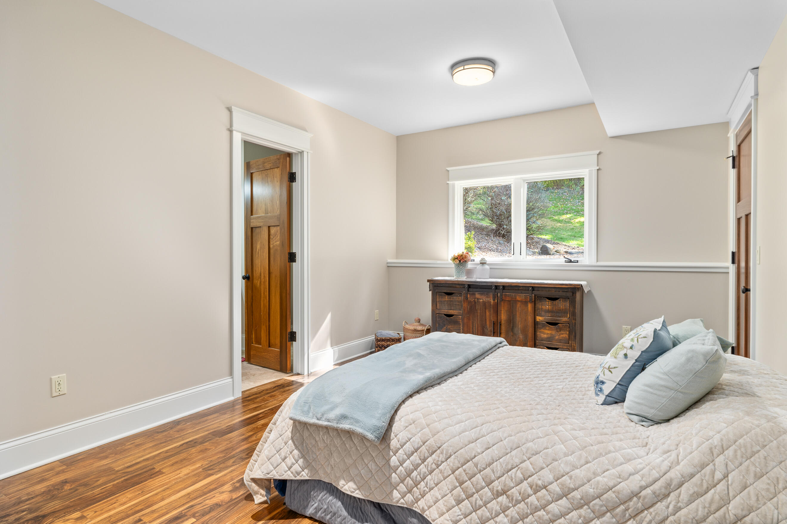 6430 Old Darby Trail NE Ada MI 49301