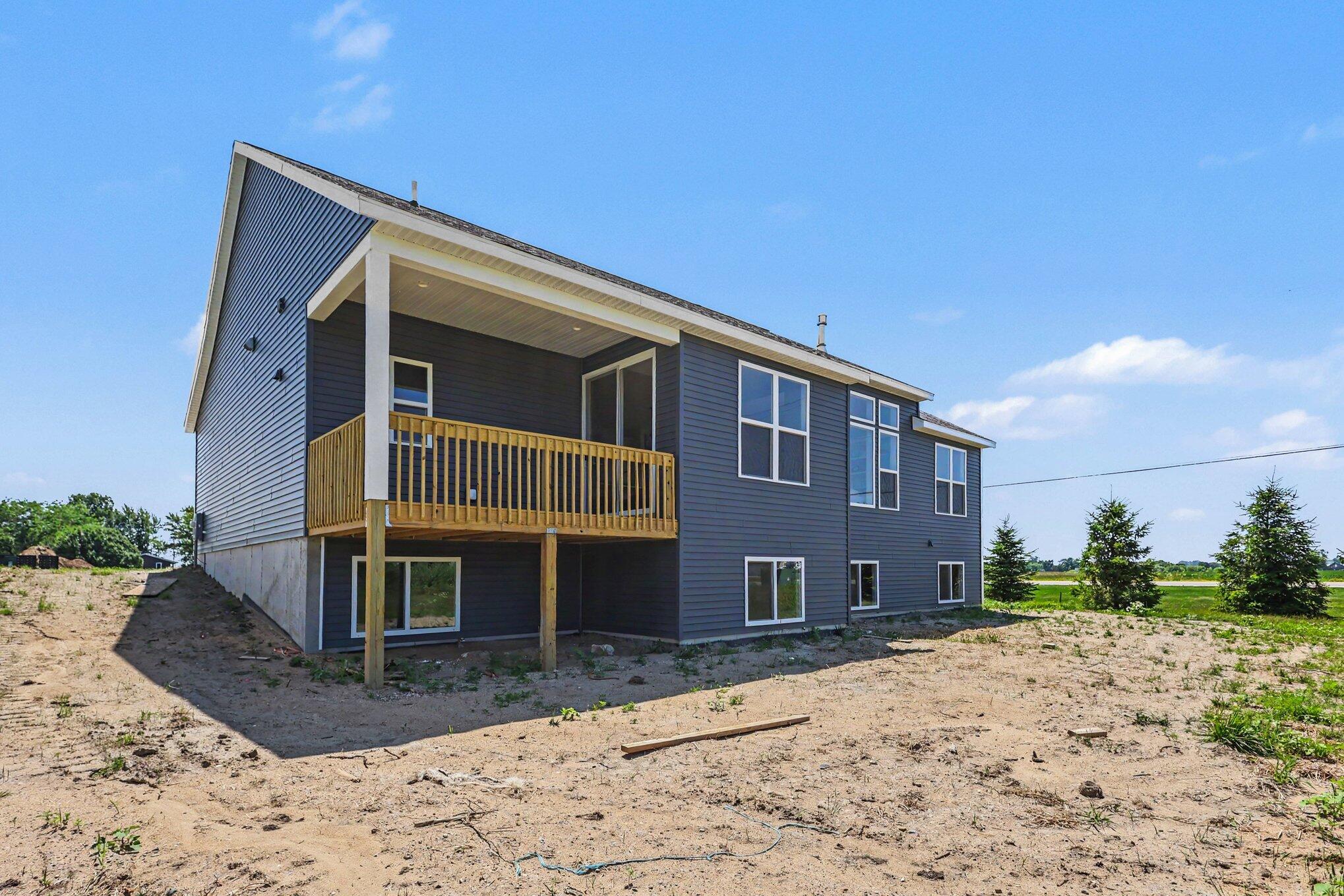 9585 Fields Drive Zeeland MI 49464