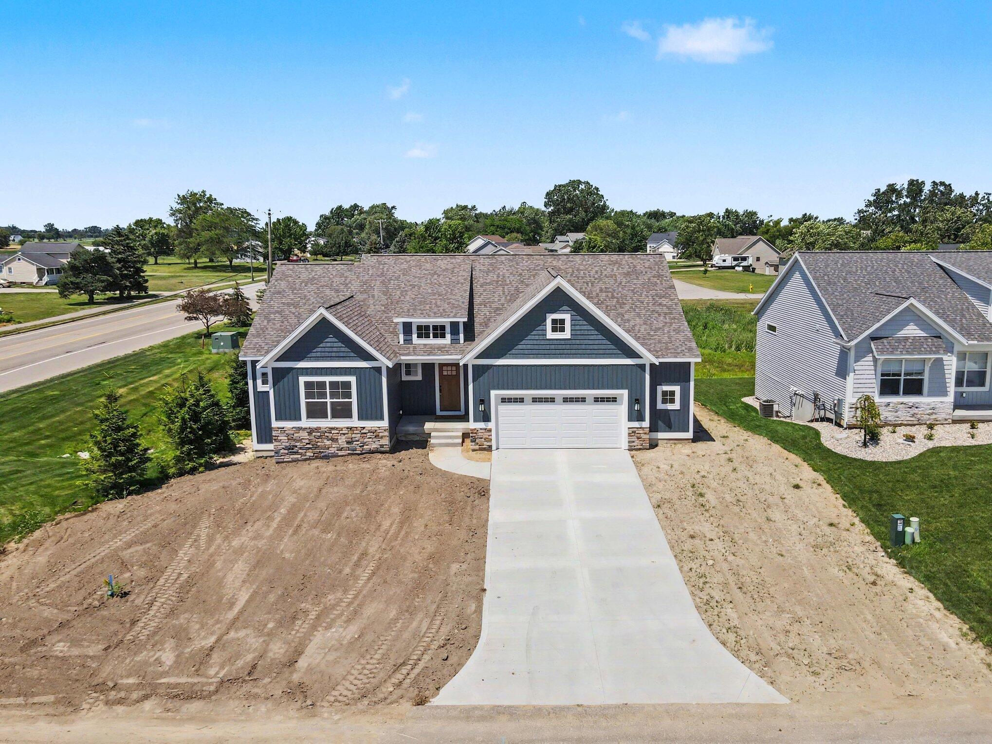 9585 Fields Drive Zeeland MI 49464