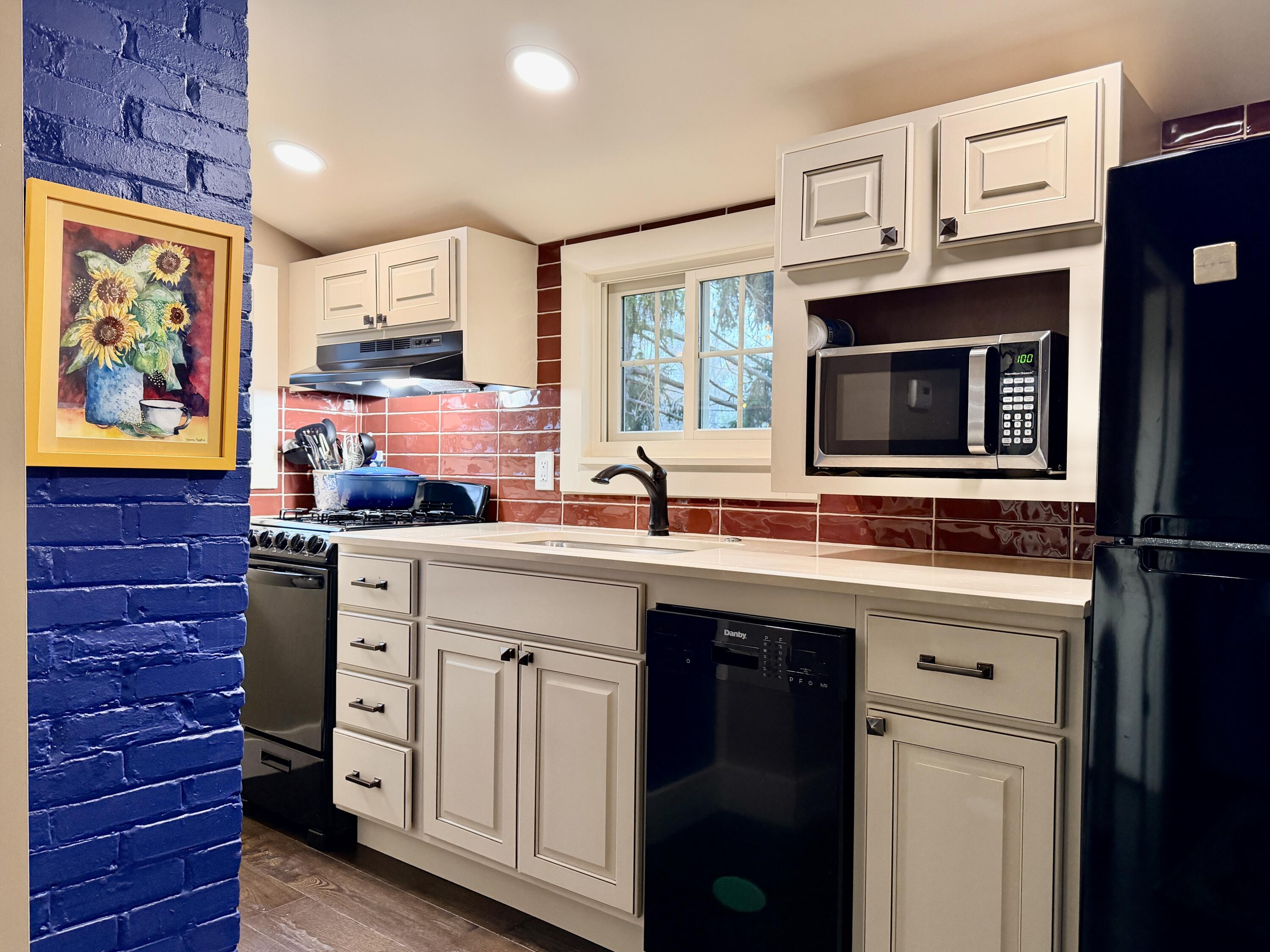 2150 Kinsey Street Muskegon MI 49441