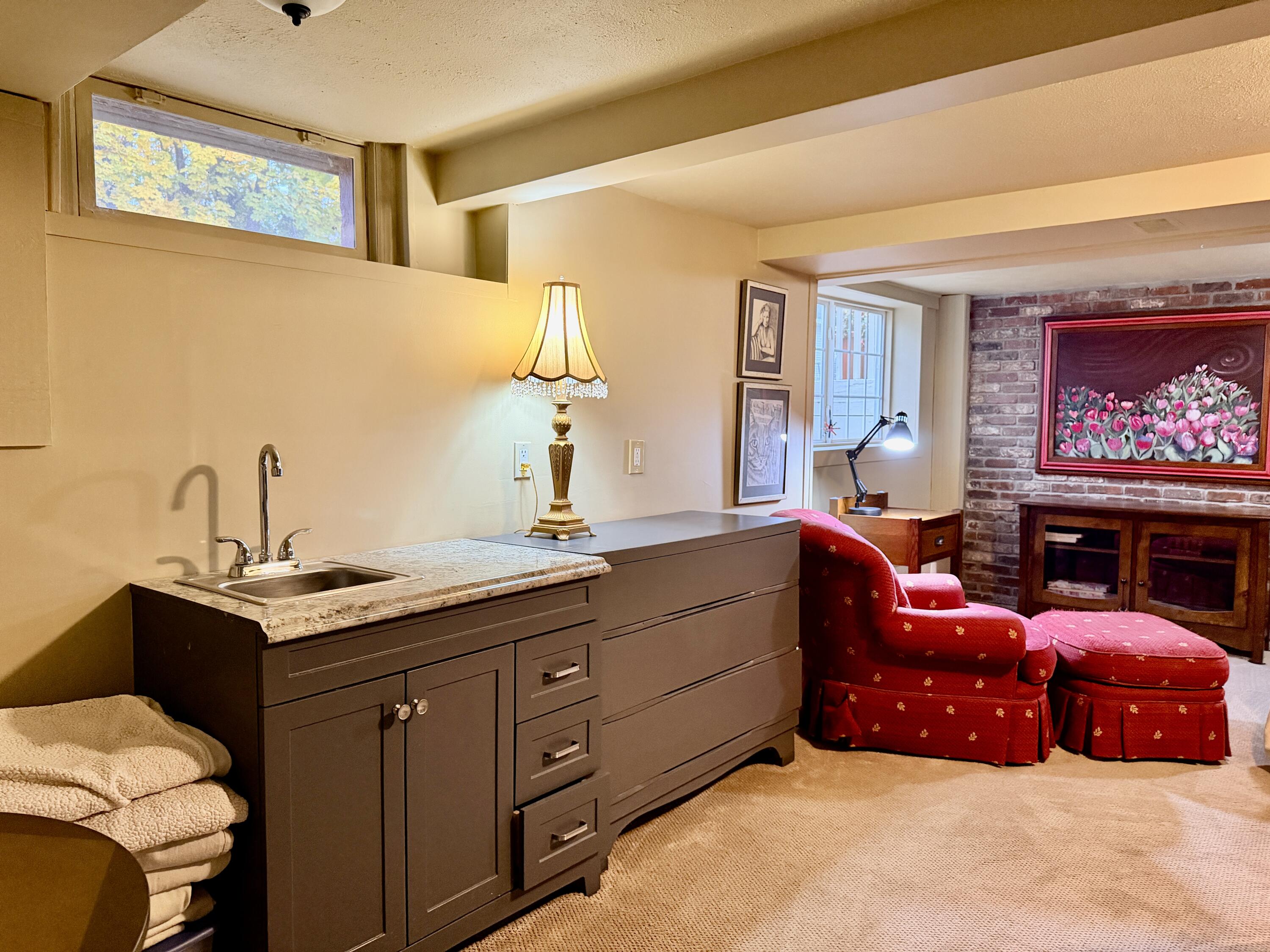 2150 Kinsey Street Muskegon MI 49441