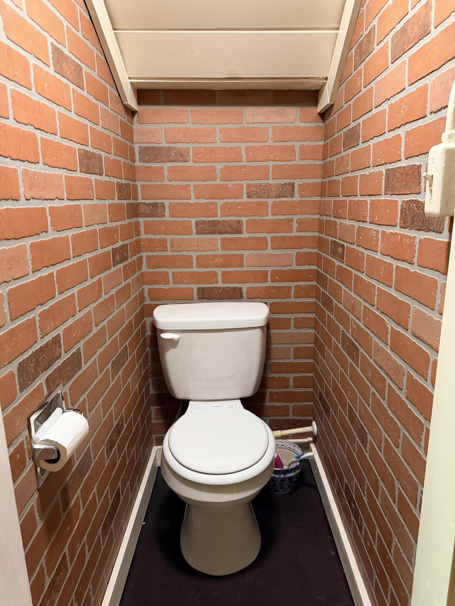 2150 Kinsey Street Muskegon MI 49441