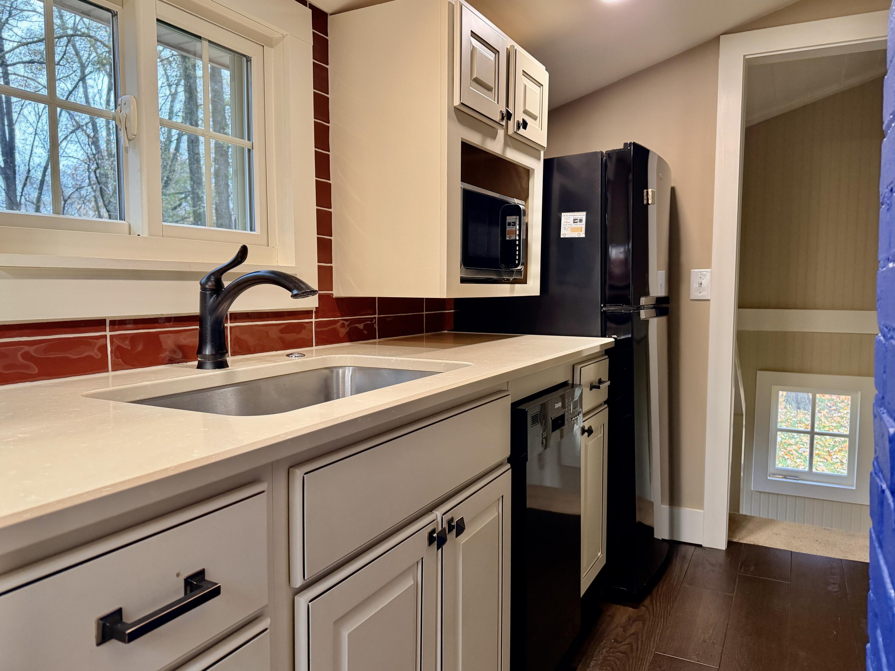 2150 Kinsey Street Muskegon MI 49441